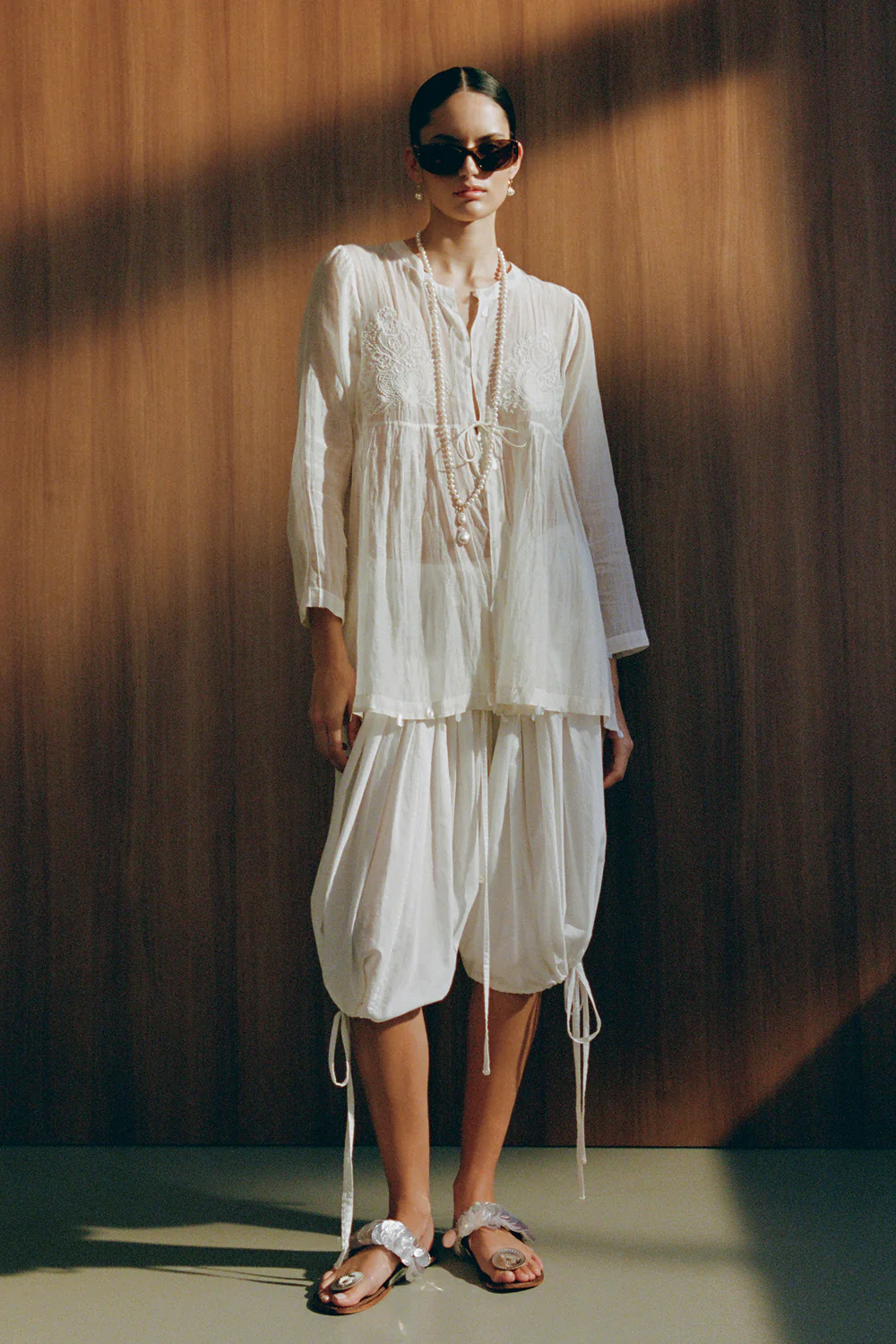 Bell Necklace White Pearl - Image 3