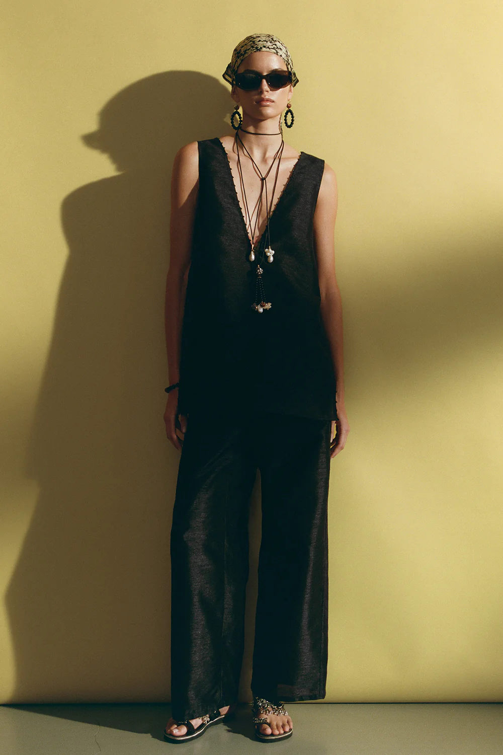 Jolie Lariat Necklace White Pearl - Image 3